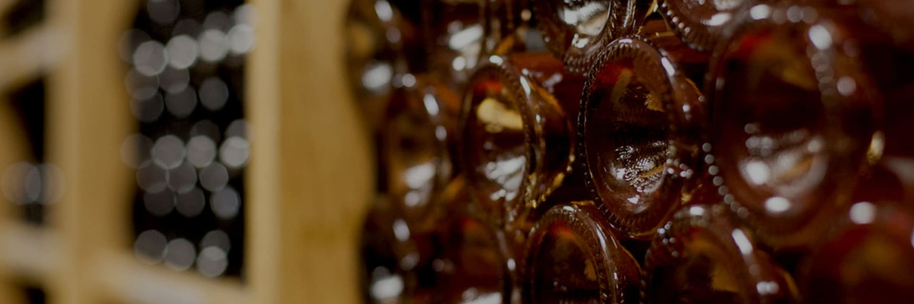 Wine storage basics? Six pieces of advice for storing wine at home, in a wine fridge or in a wine cellar.