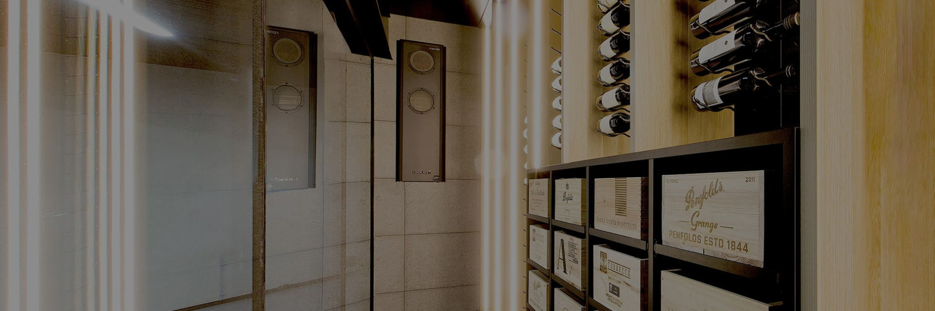 Natural wine cellar air conditioning solutions - Buy a quality air conditioner, made in Europe (manufactured in France). Cooling, heating, humidity maintenance and ventilation.