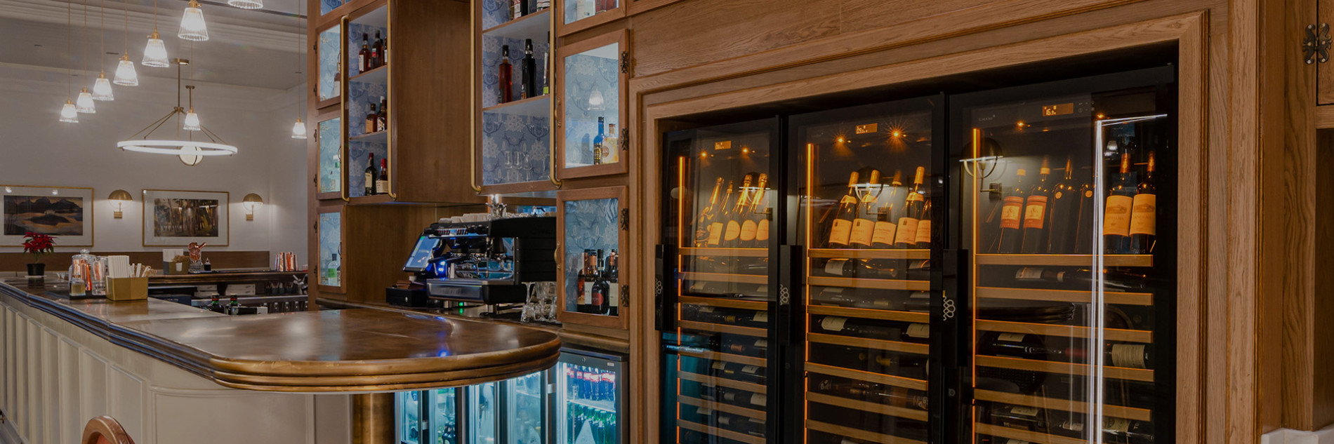 Achat en ligne ou en magasin. Fabricant français de cave à vin de service pro CHR et matériel de restauration HORECA de qualité. Électroménager, armoires positives et réfrigérateur à vin pour restaurant, hôtel, bar à vin, brasserie, commerce caviste.