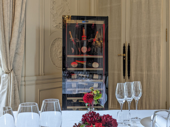 Champagner-Servierschrank