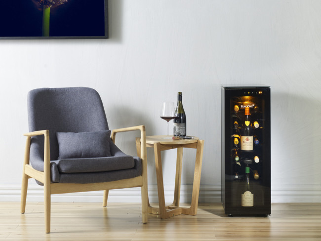 12 bottles wine bar in the livingroomv