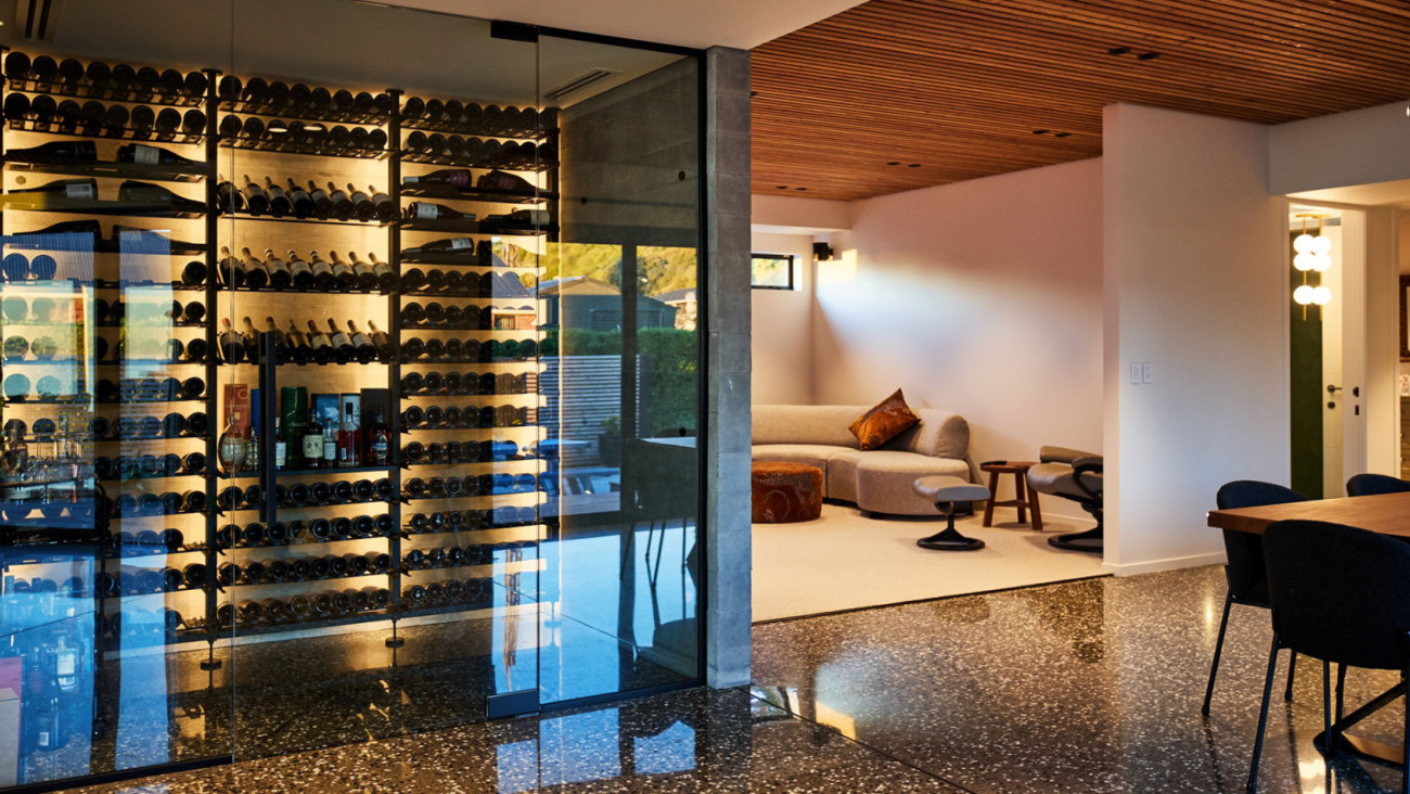Climate-controlled wine display – Interior design arrangement of the home – Modulo-X