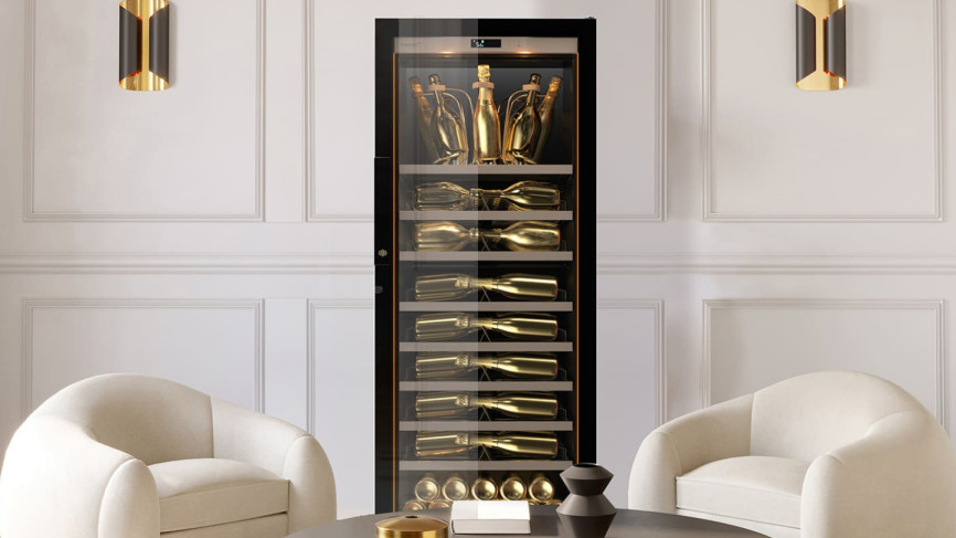 La cave à champagne EuroCave crée les conditions parfaites pour amener vos champagnes à température de service et présenter vos précieux flacons.