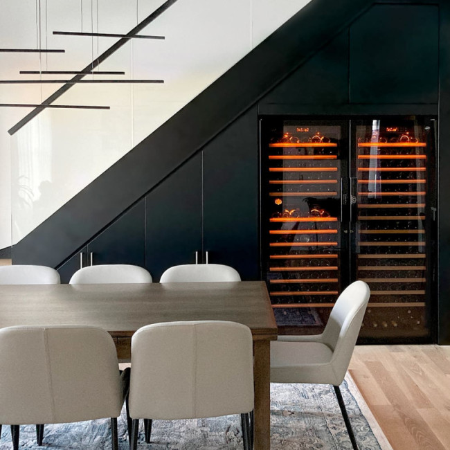 Wine cooler 2 temperatures - 2 distinct temperature zones for the chambering of red wines or the cooling of white wines. - EuroCave Pure