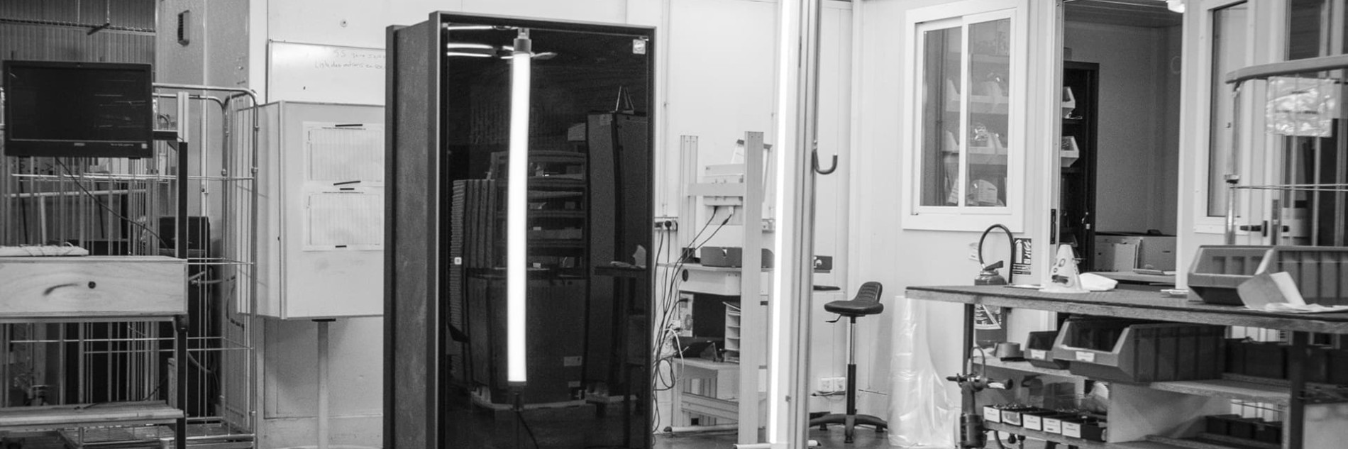 Quality tests carried out during the manufacture of EuroCave wine fridges at our factory in France (Europe)